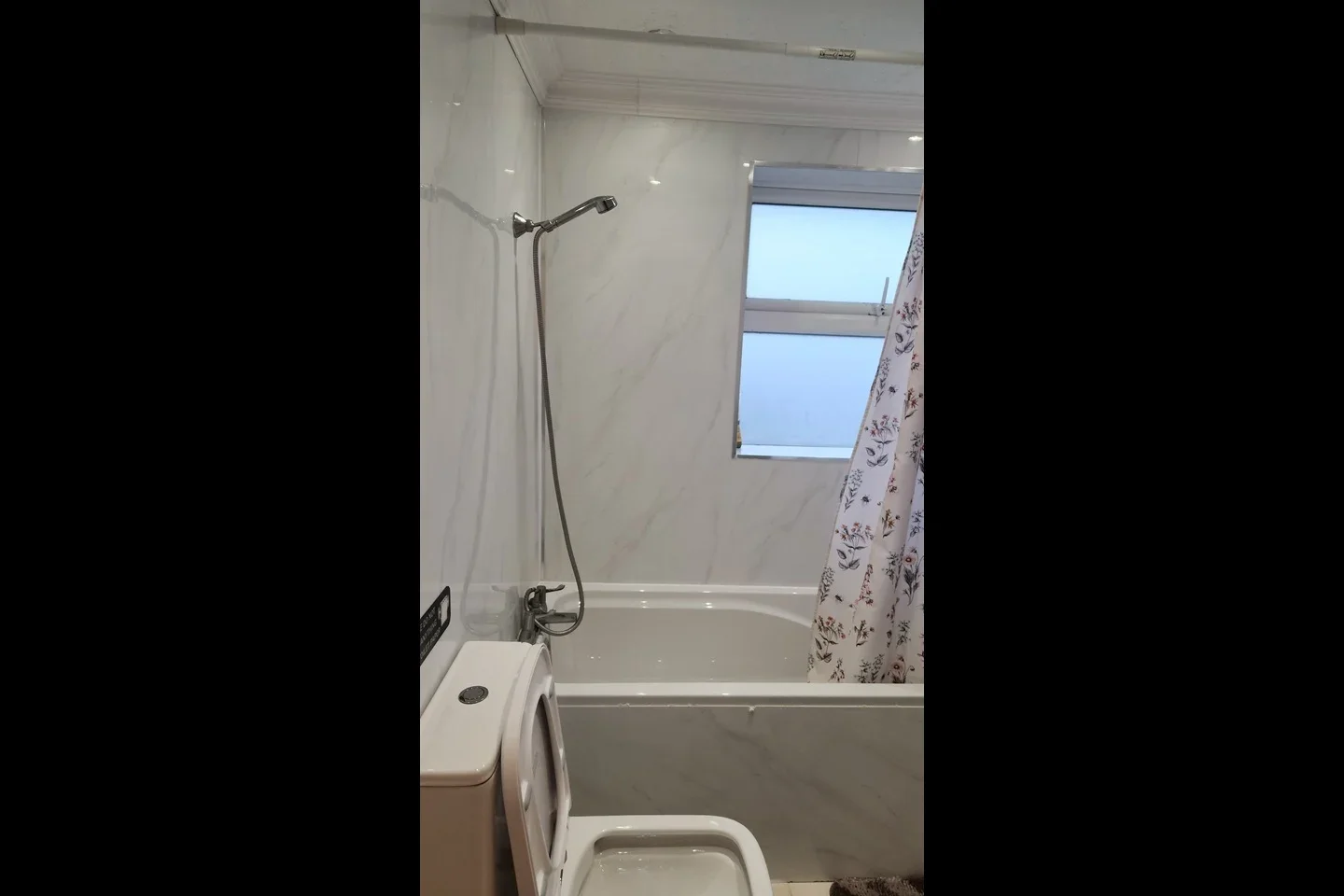 Room Grenville Road in Greater London
