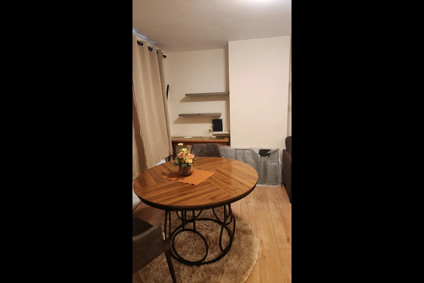 Room Grenville Road in Greater London