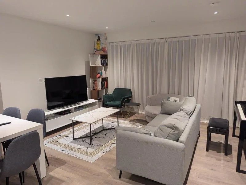 Room Mary Neuner Road in Greater London