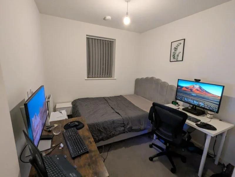 Room Mary Neuner Road in Greater London