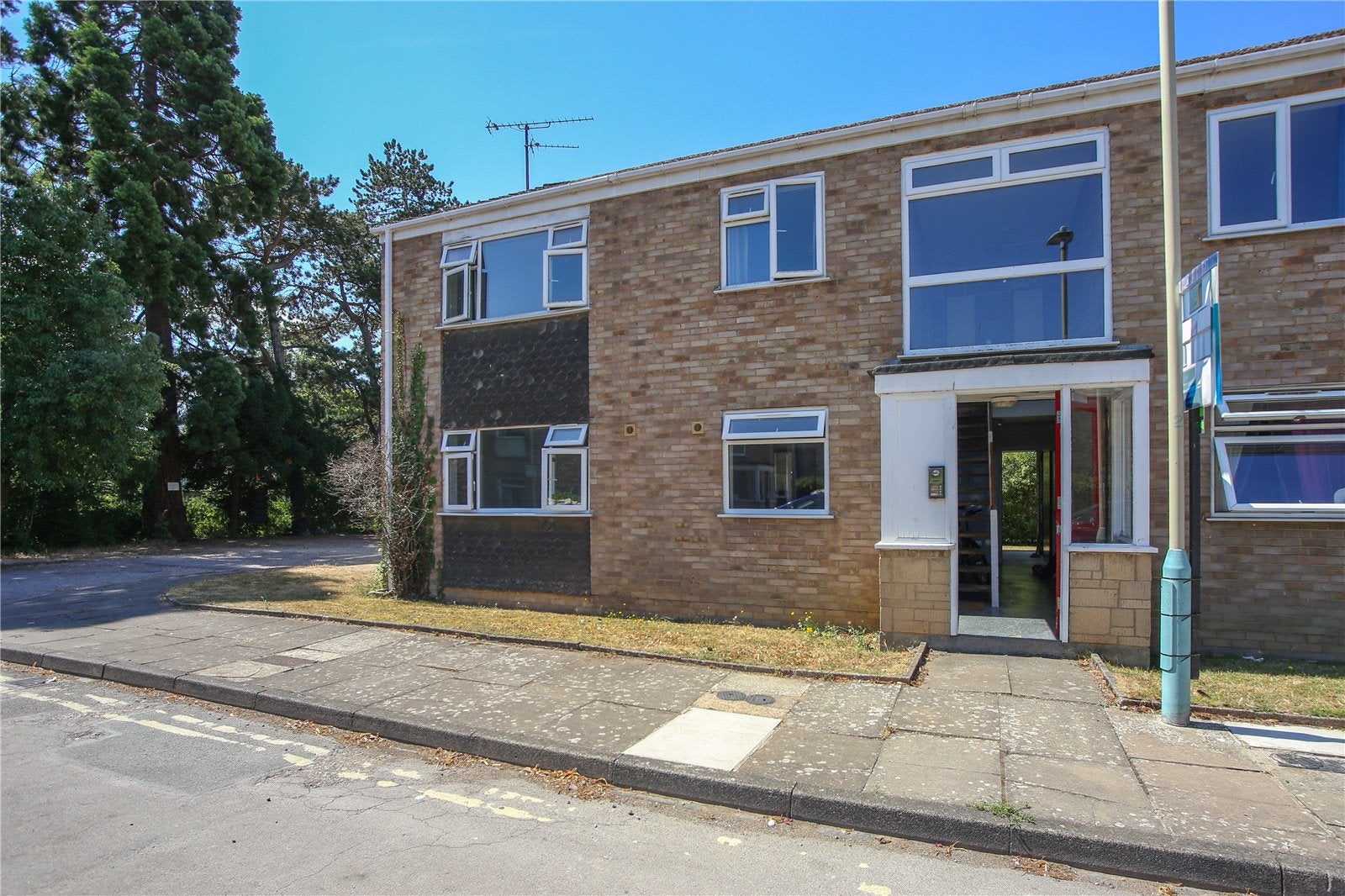 Flat Lansdown Castle Drive in Cheltenham