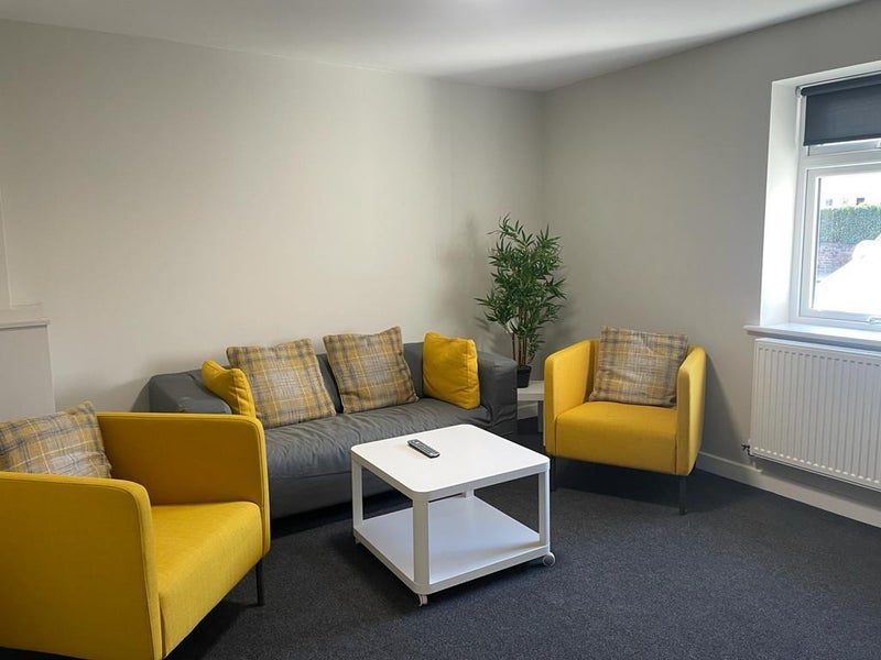 Room Clobbs Yard in Chelmsford