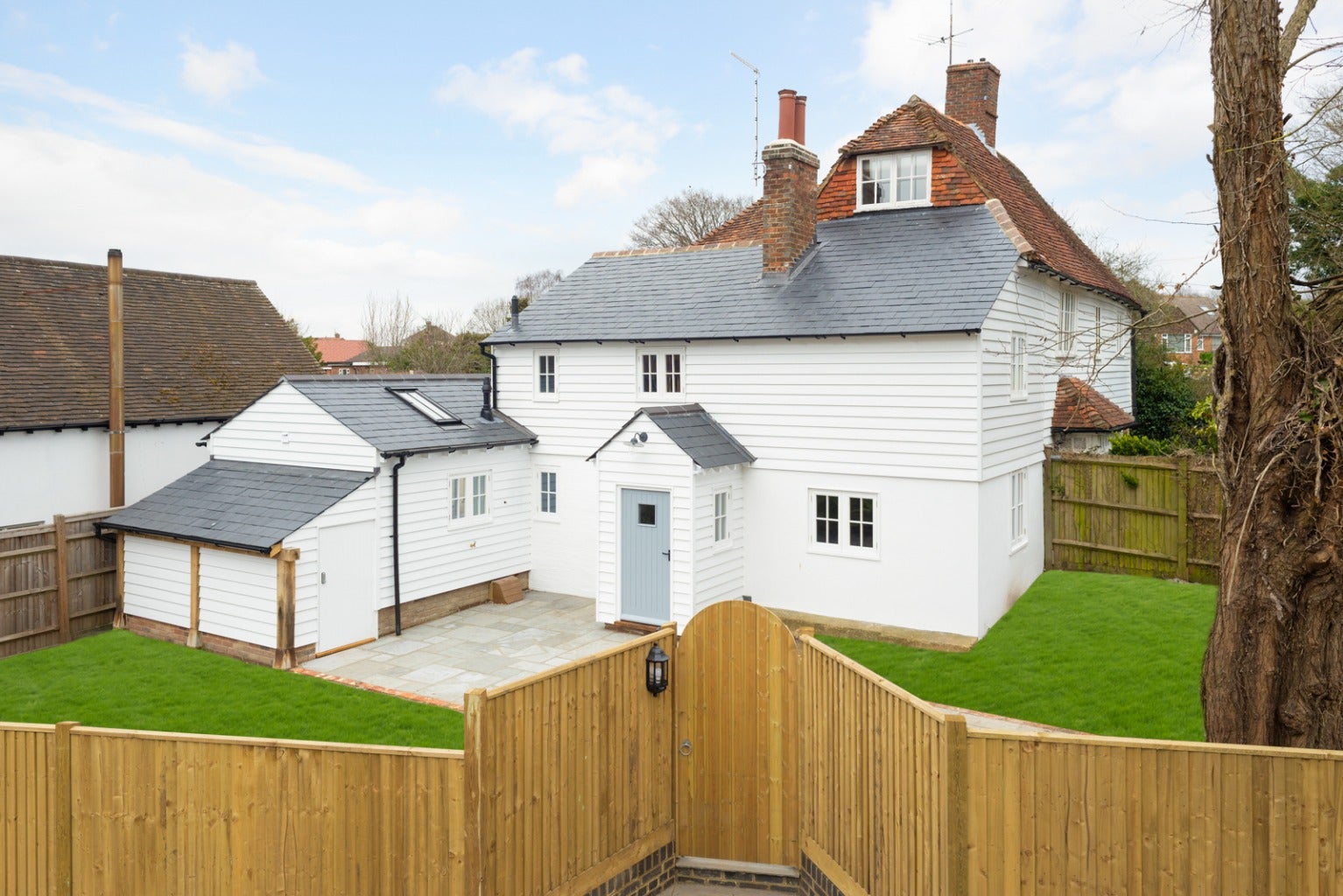 House Ashford Road in Ashford