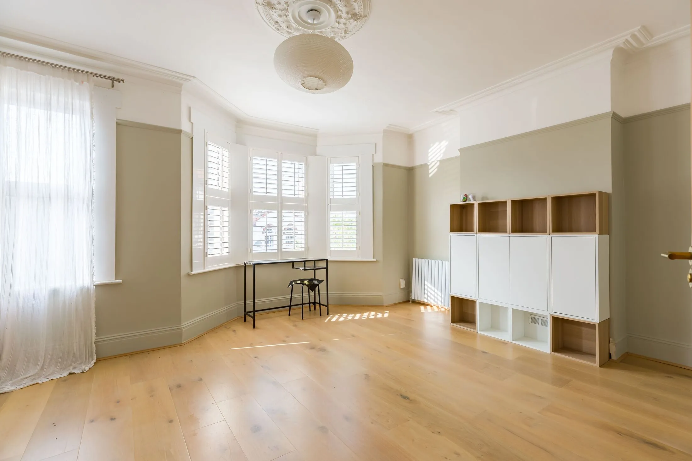 House Chestnut Rise in Greater London
