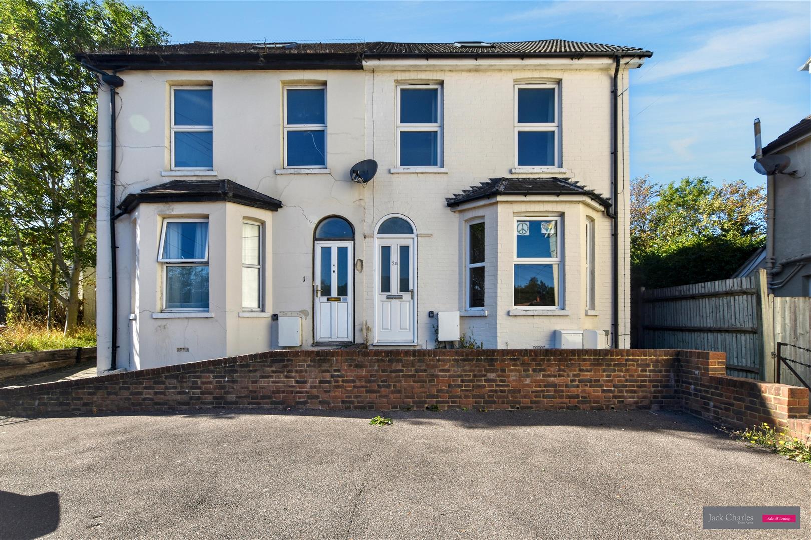 Flat Sandhurst Road in Tunbridge Wells