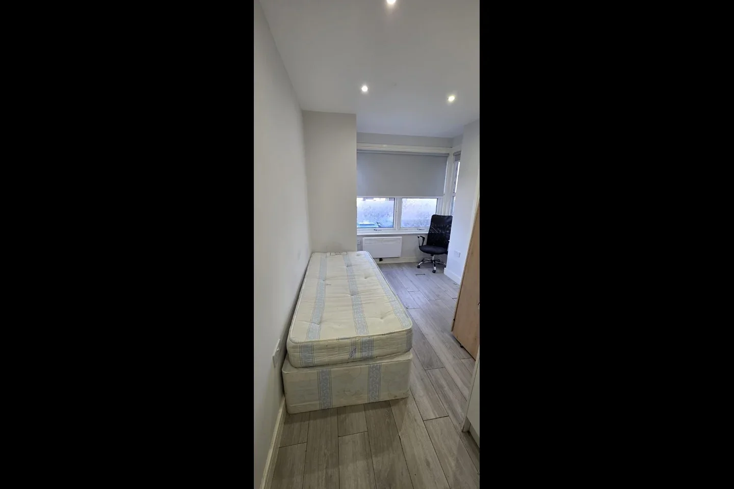 Flat Graham Road in Greater London
