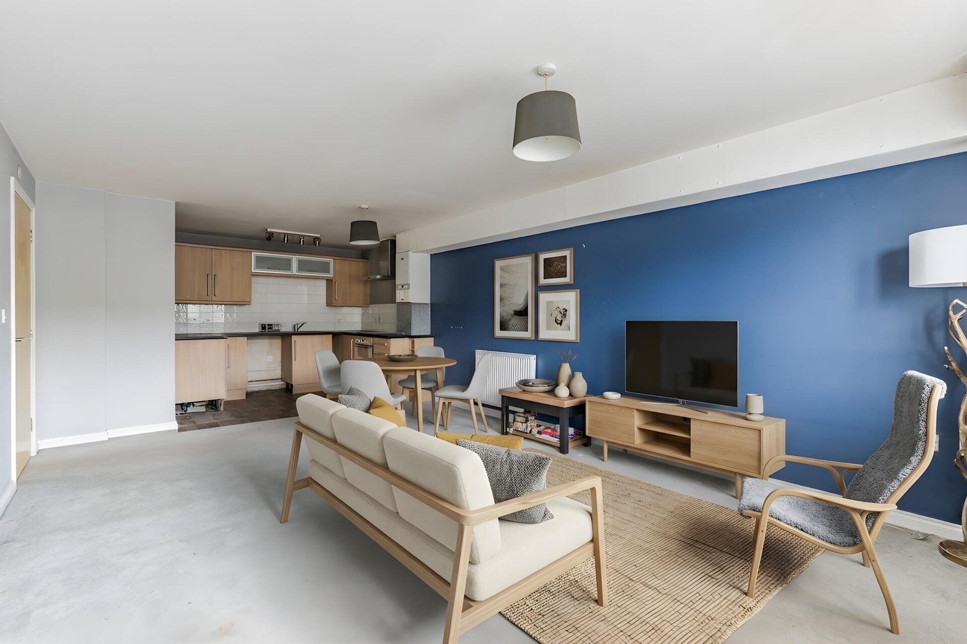 Flat Cedar Court in Breckland District