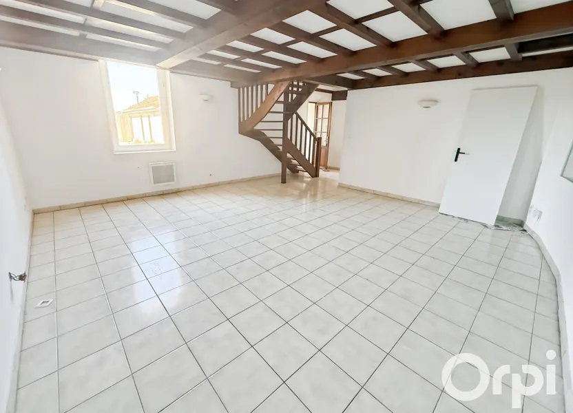 House Avenue Frédéric Mistral in Orange