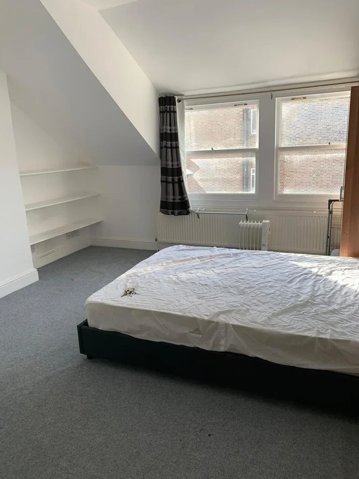 Room Church Road in Greater London