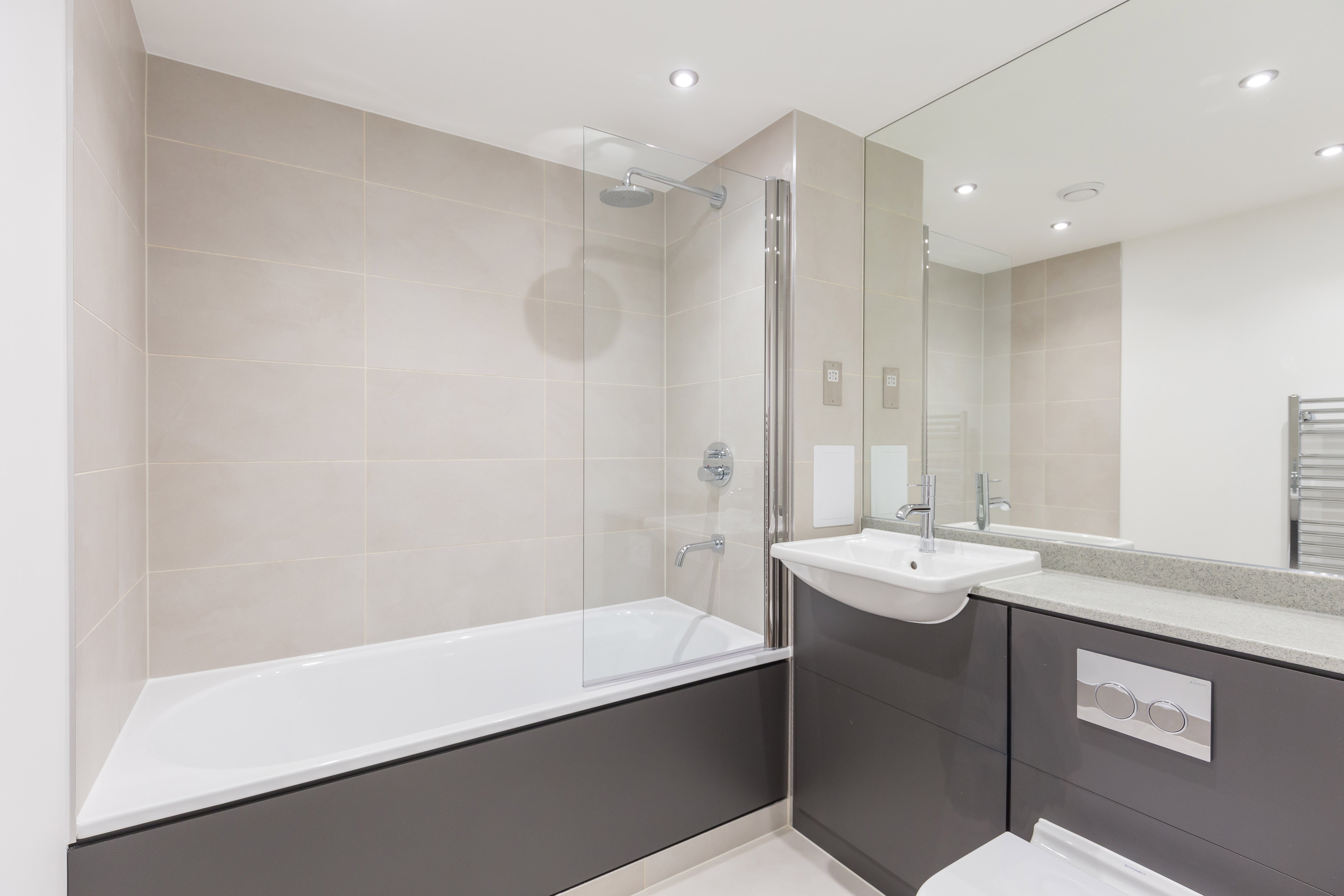Flat Prospect Row in Greater London