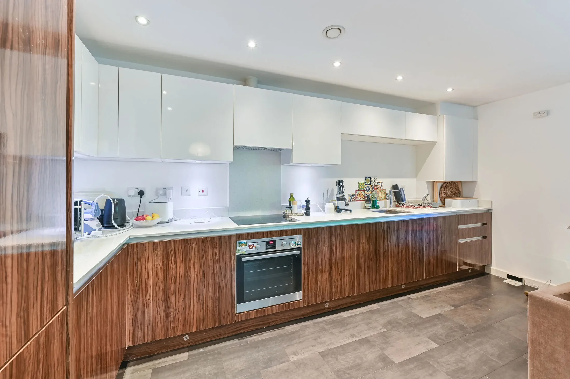 Flat Morden Hill in Greater London