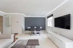 Flat Riverside Gardens in Greater London