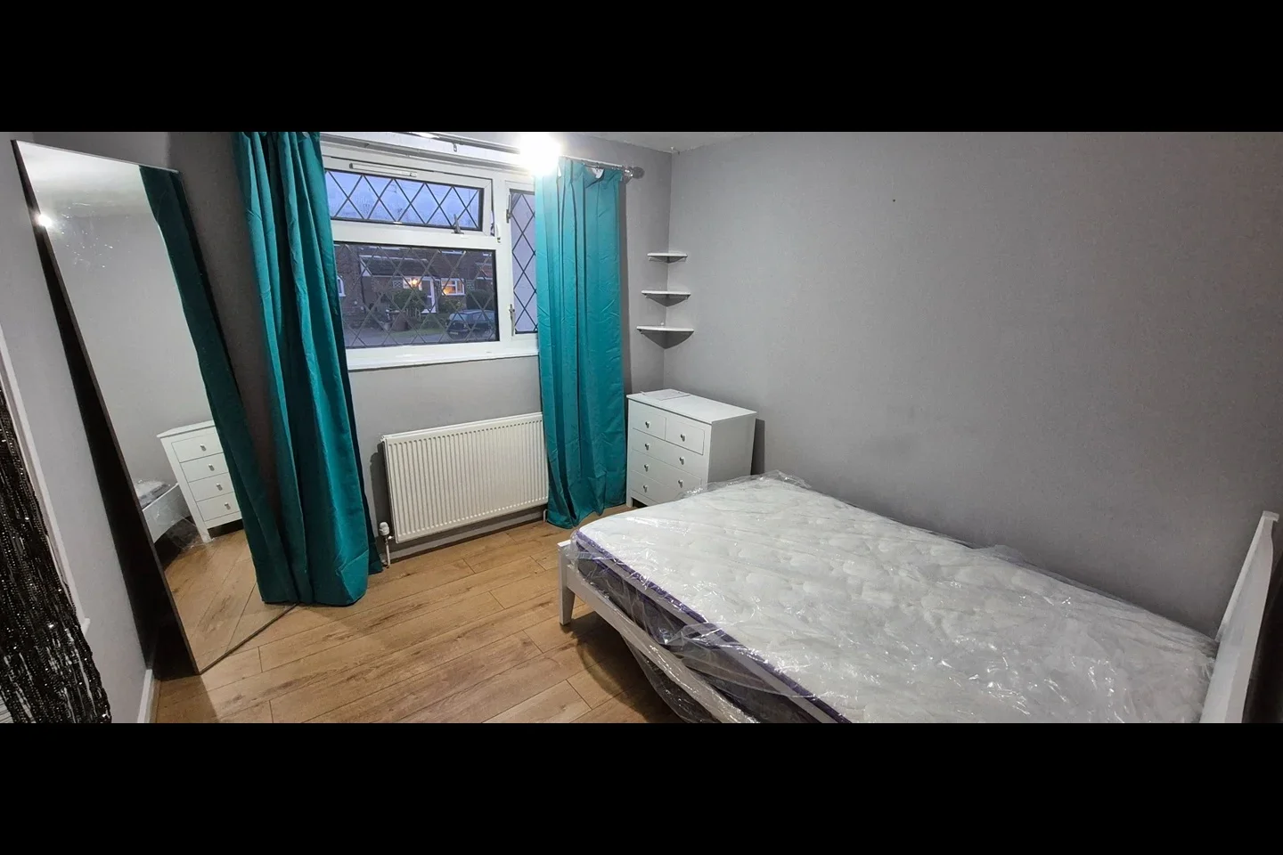 Room Shackleton Spring in Stevenage