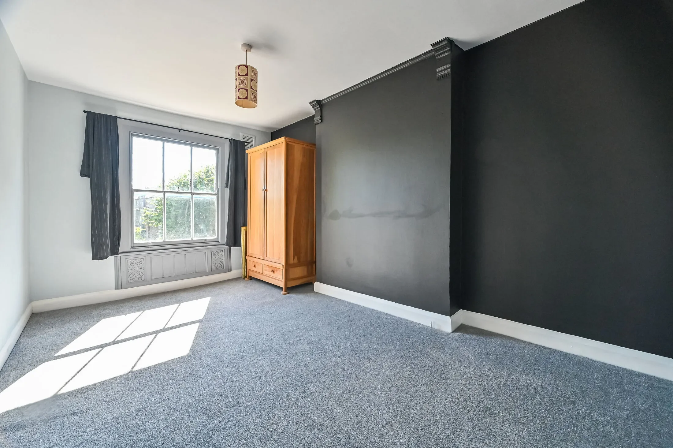 Flat Hillmarton Road in Greater London