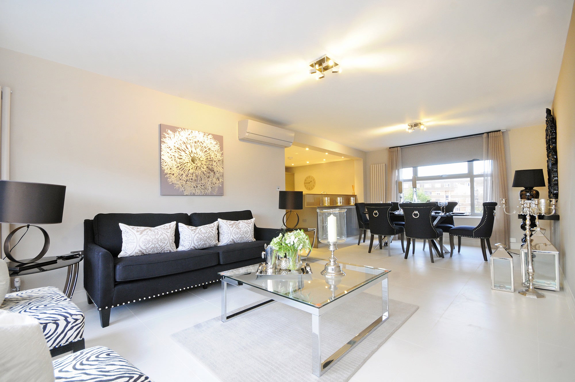 Flat Finchley Road in Greater London