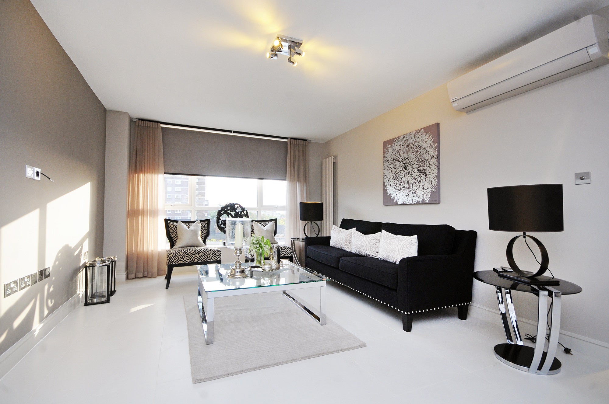 Flat Finchley Road in Greater London
