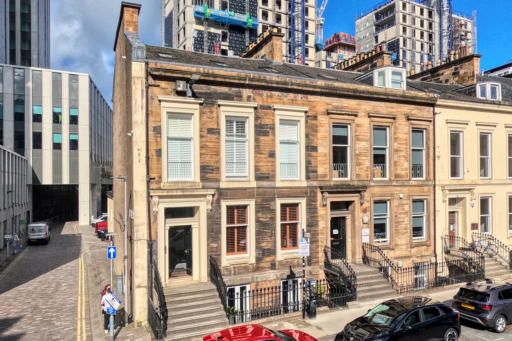 Flat Elmbank Street in Glasgow