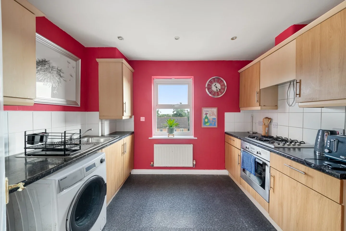 Flat Juniper Court in London
