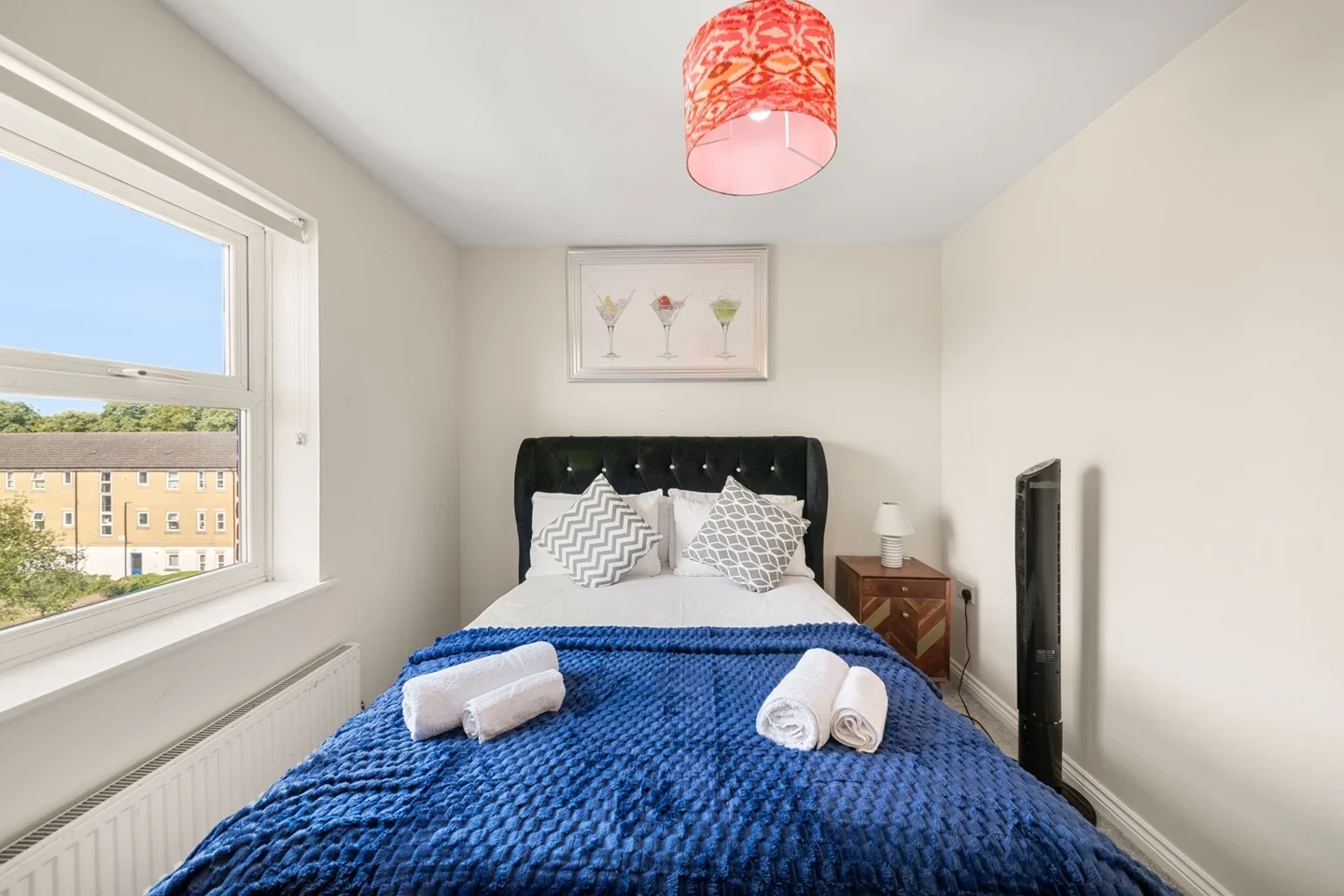 Flat Juniper Court in London