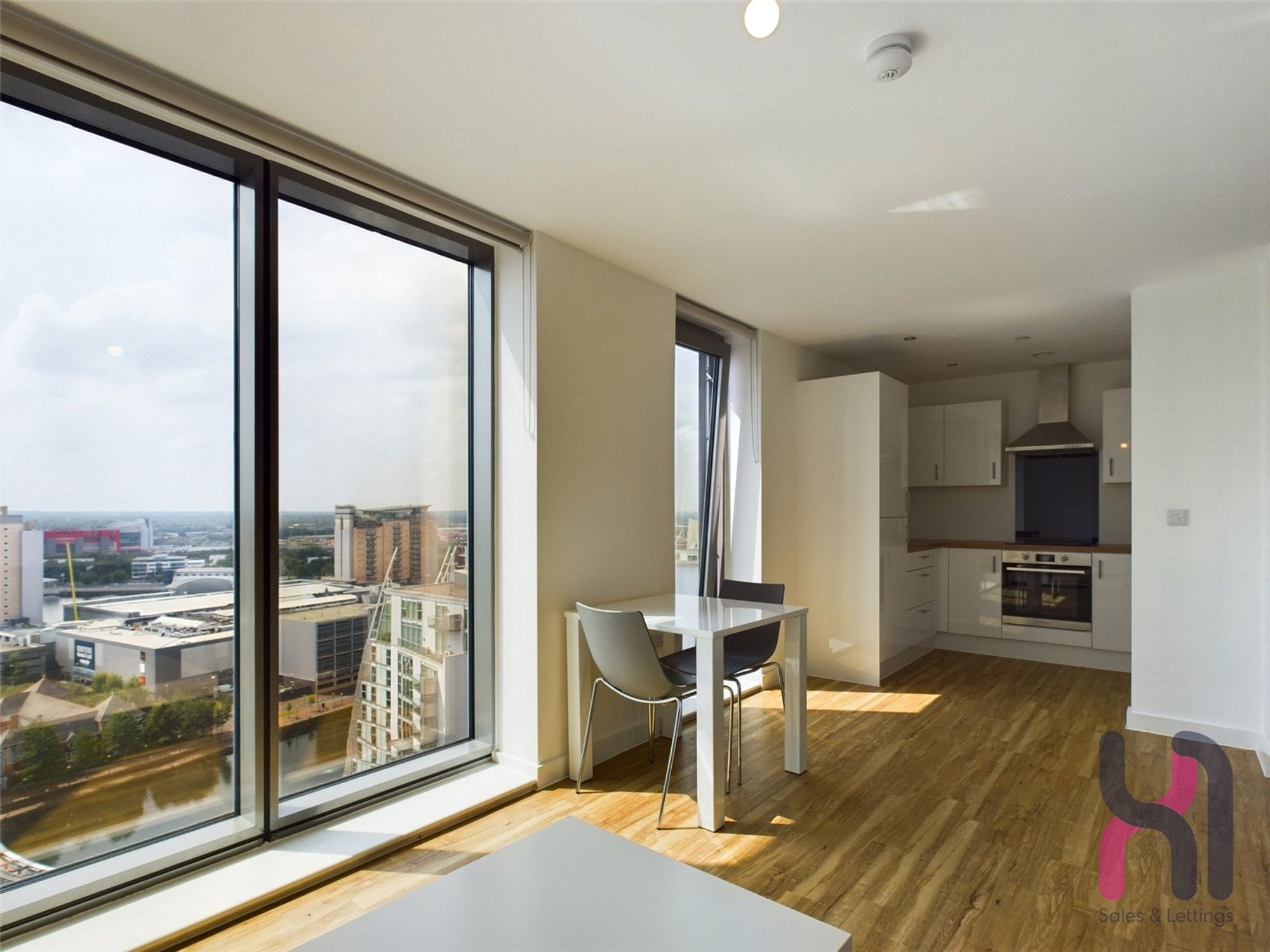Flat Michigan Avenue in Salford