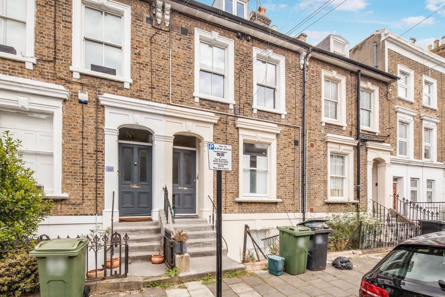 Flat Eastlake Road in Greater London