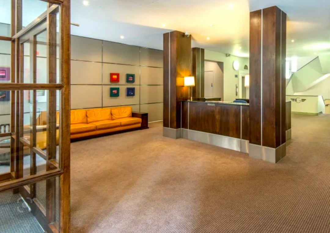 Flat Russell Square in Greater London