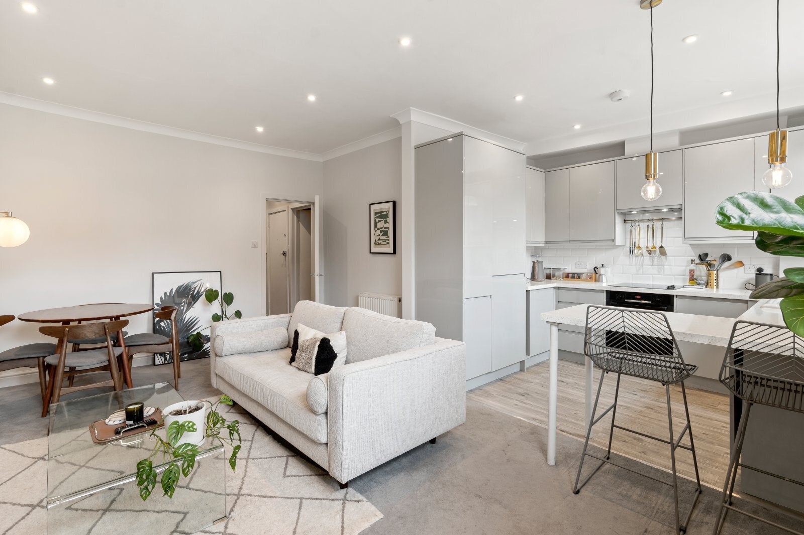 Flat Sutherland Avenue in City of Westminster
