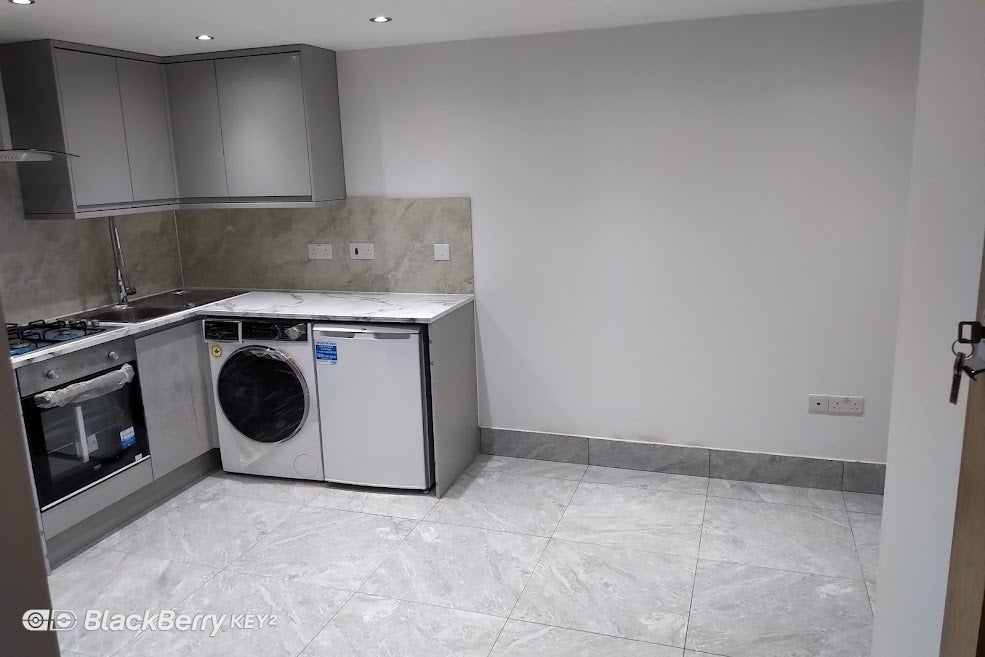 Flat Belsize Road in Greater London