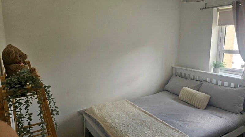 Room Canavan Way in Salford