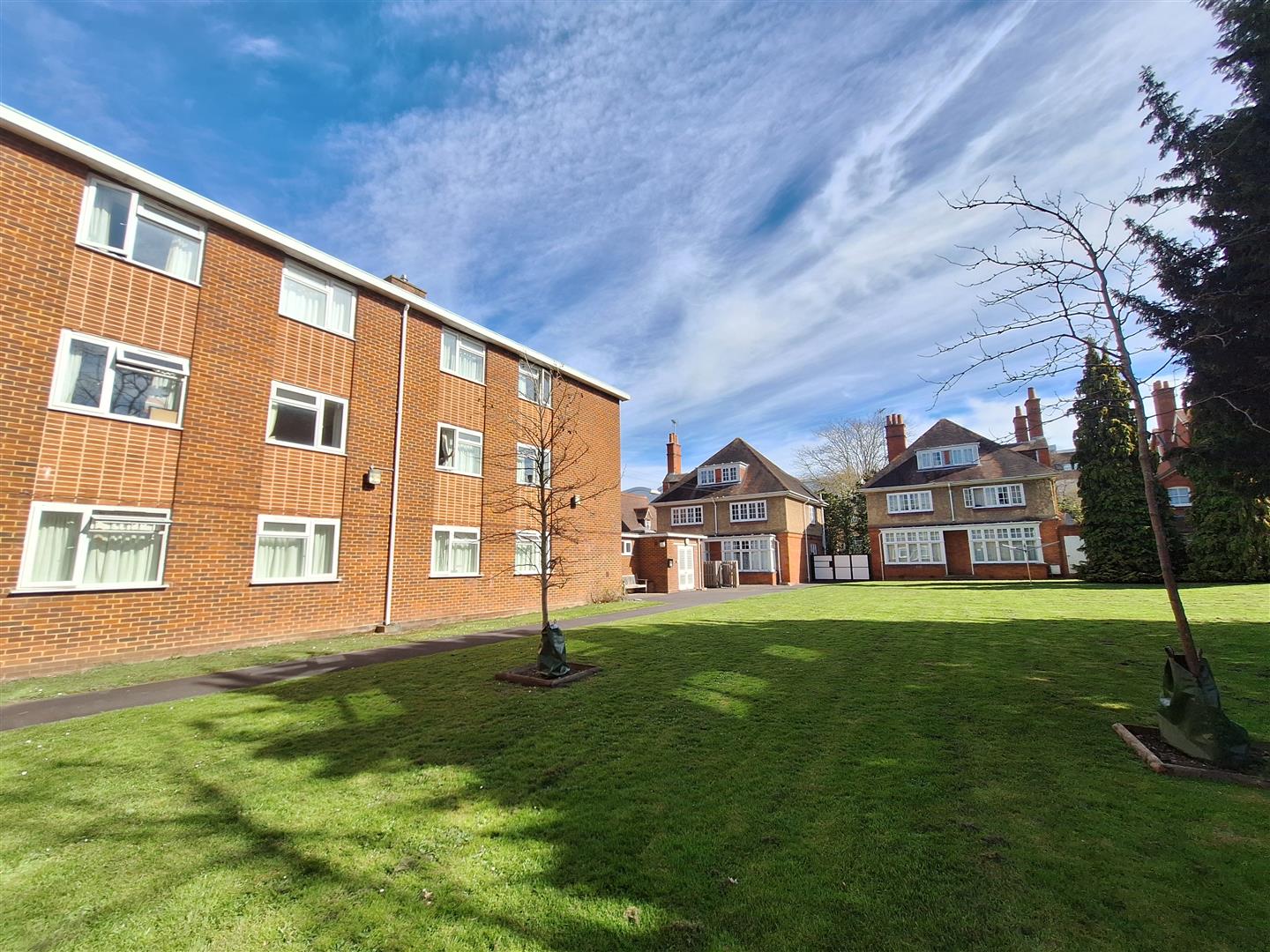 Room Redlands Road in Reading