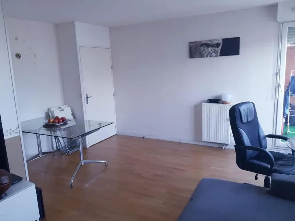 Chambre Avenue Lucette Mazalaigue à Gennevilliers