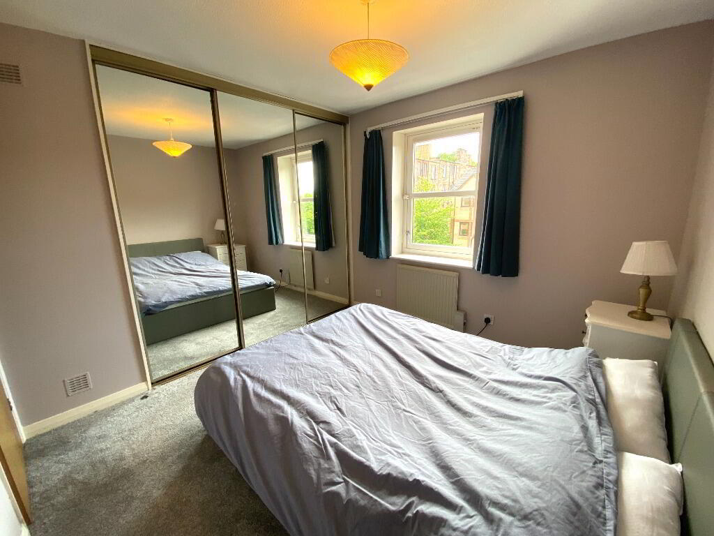 Flat New Mart Road in City of Edinburgh