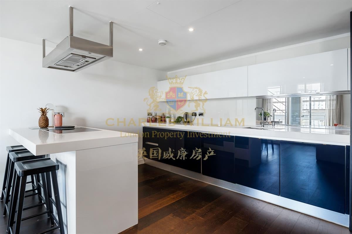 Flat Gatliff Road in City of Westminster