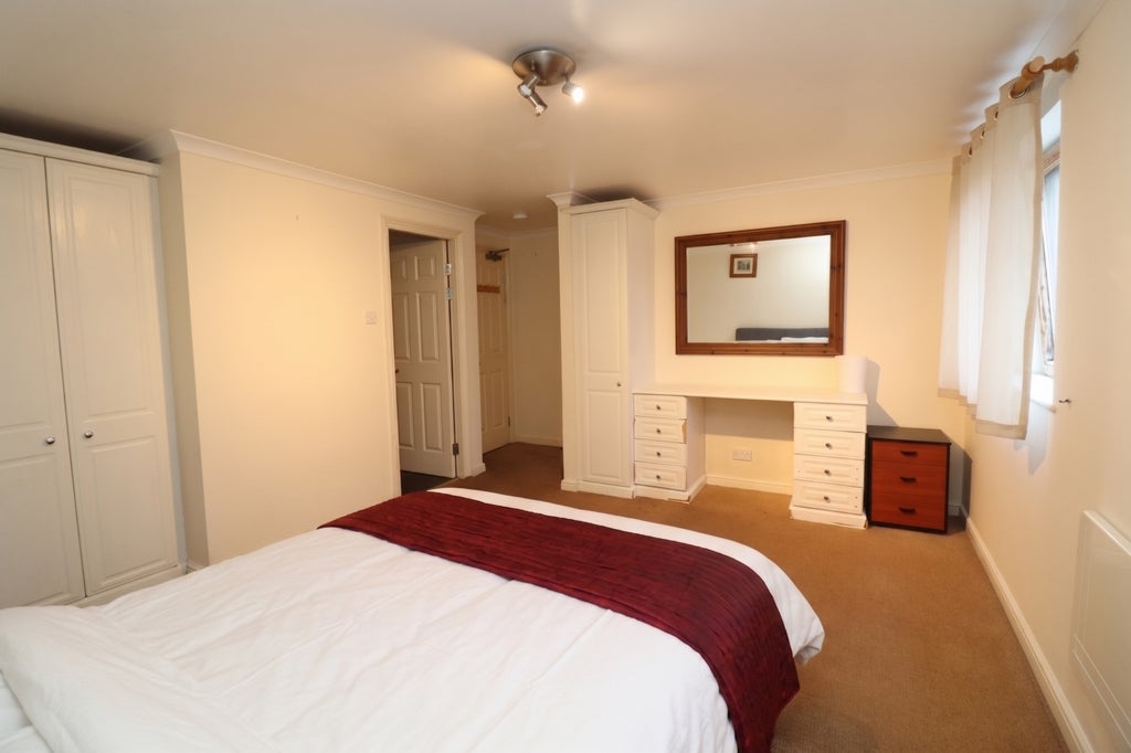 Room Globe Road in Greater London