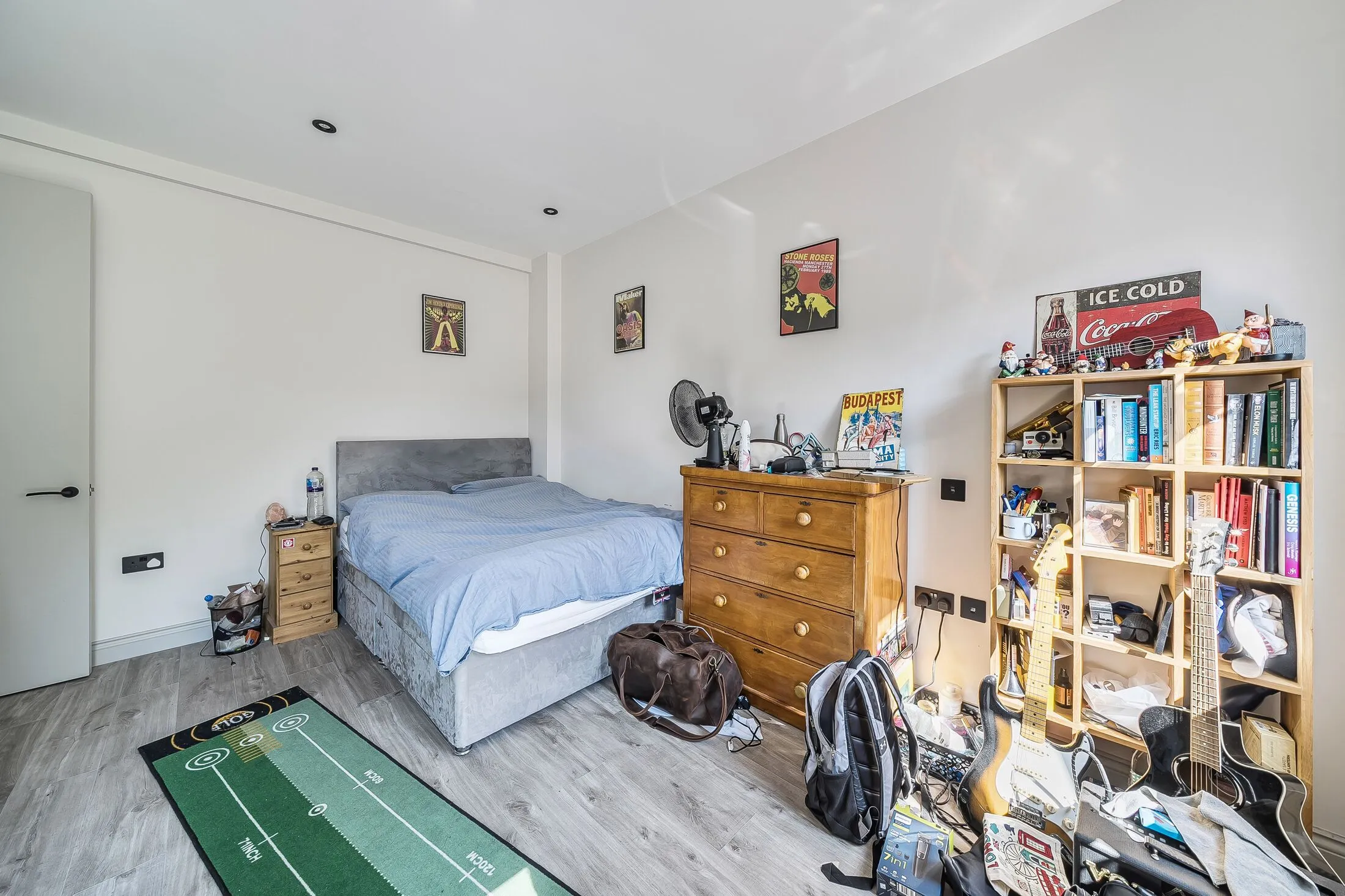 Flat Stockwell Road in Greater London