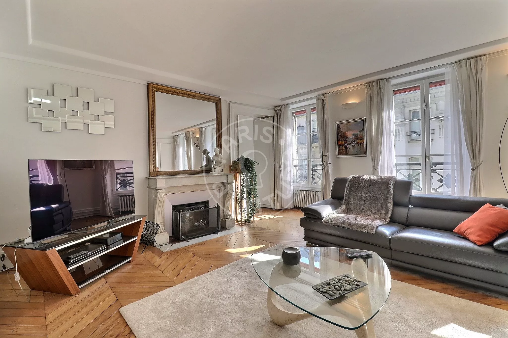Appartement Rue Saint-Roch à Paris