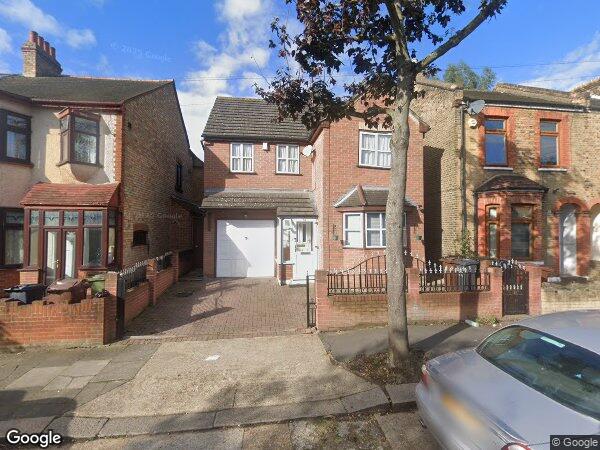 Room Hainault Road in Greater London