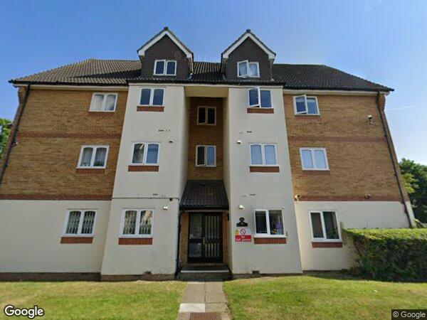 Flat Longfield Drive in Greater London