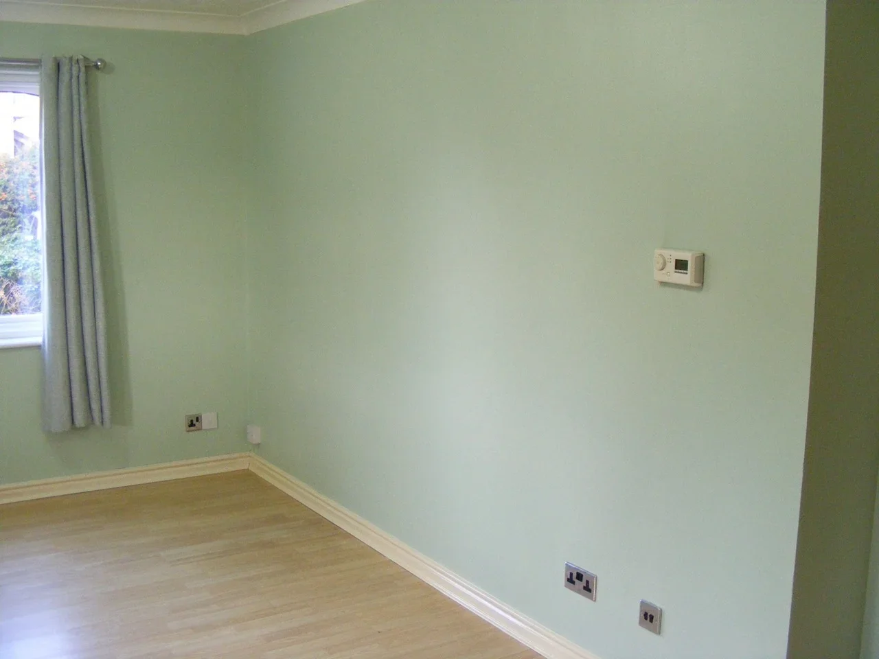 Flat Longfield Drive in Greater London