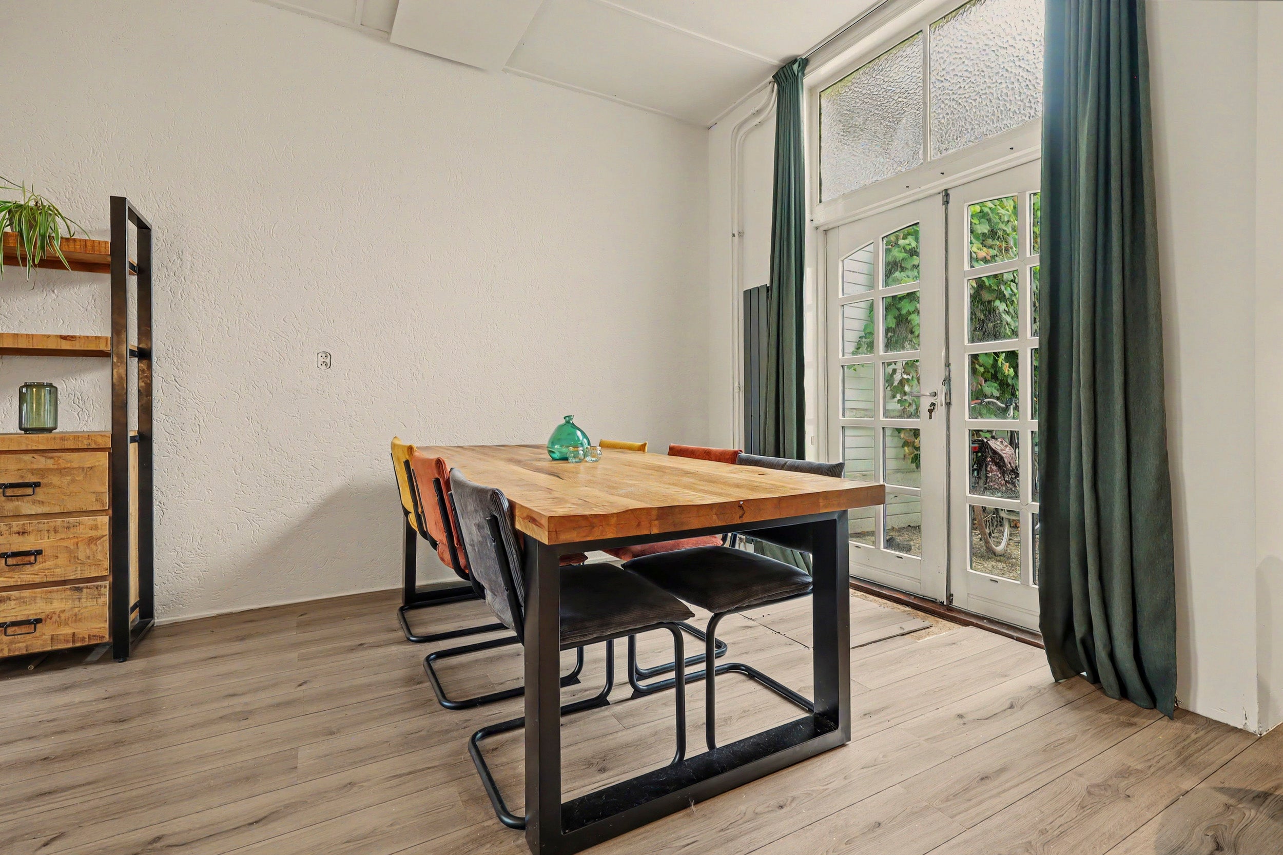 Tussenwoning te koop: Bouwen Ewoutstraat 64, Vlissingen