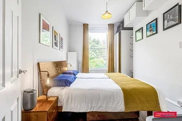 Flat Fordwych Road in London