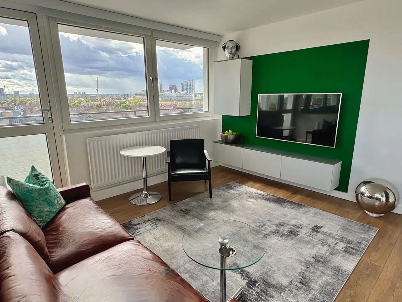 Flat Weston Street in Greater London
