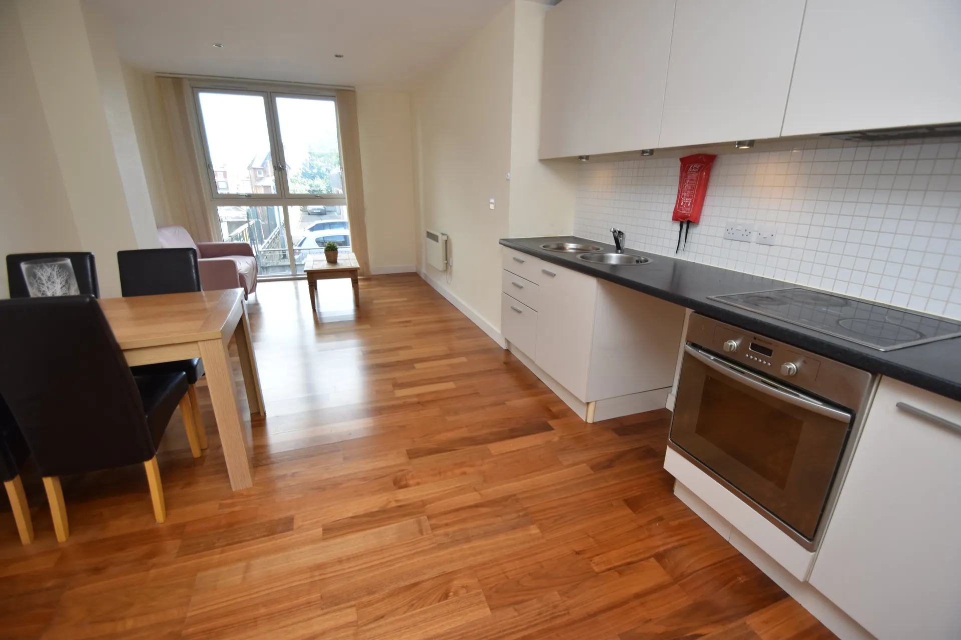 Flat Newport Road in Cardiff County