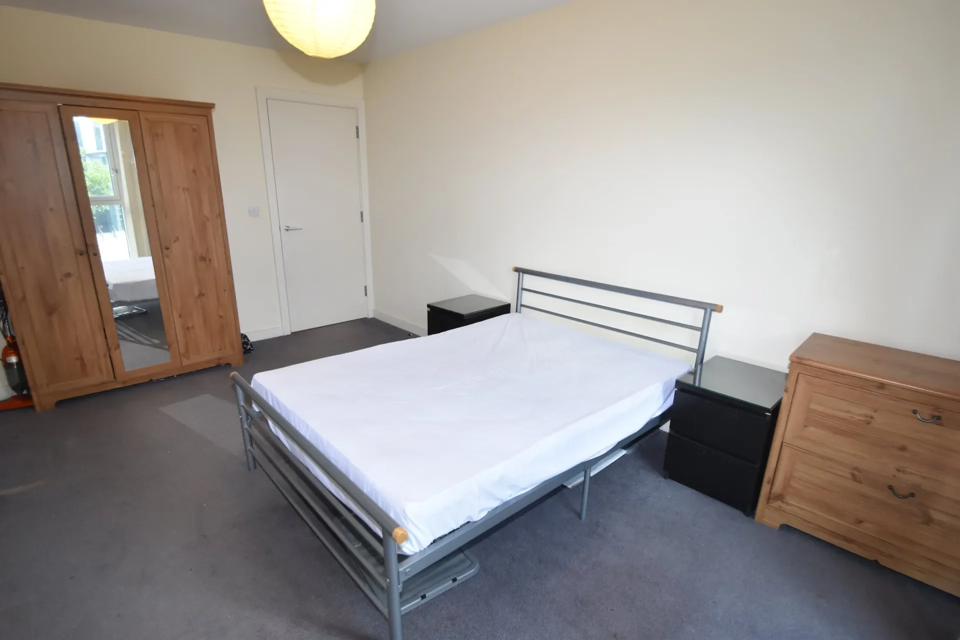 Flat Newport Road in Cardiff County