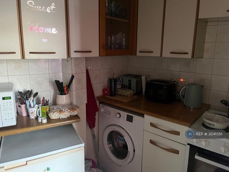 Flat Tregonissey Road in St. Austell