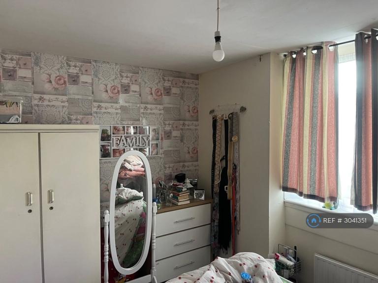 Flat Tregonissey Road in St. Austell