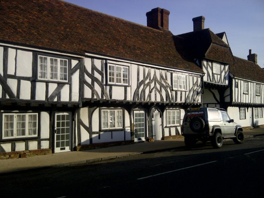 House High Street in Elstow