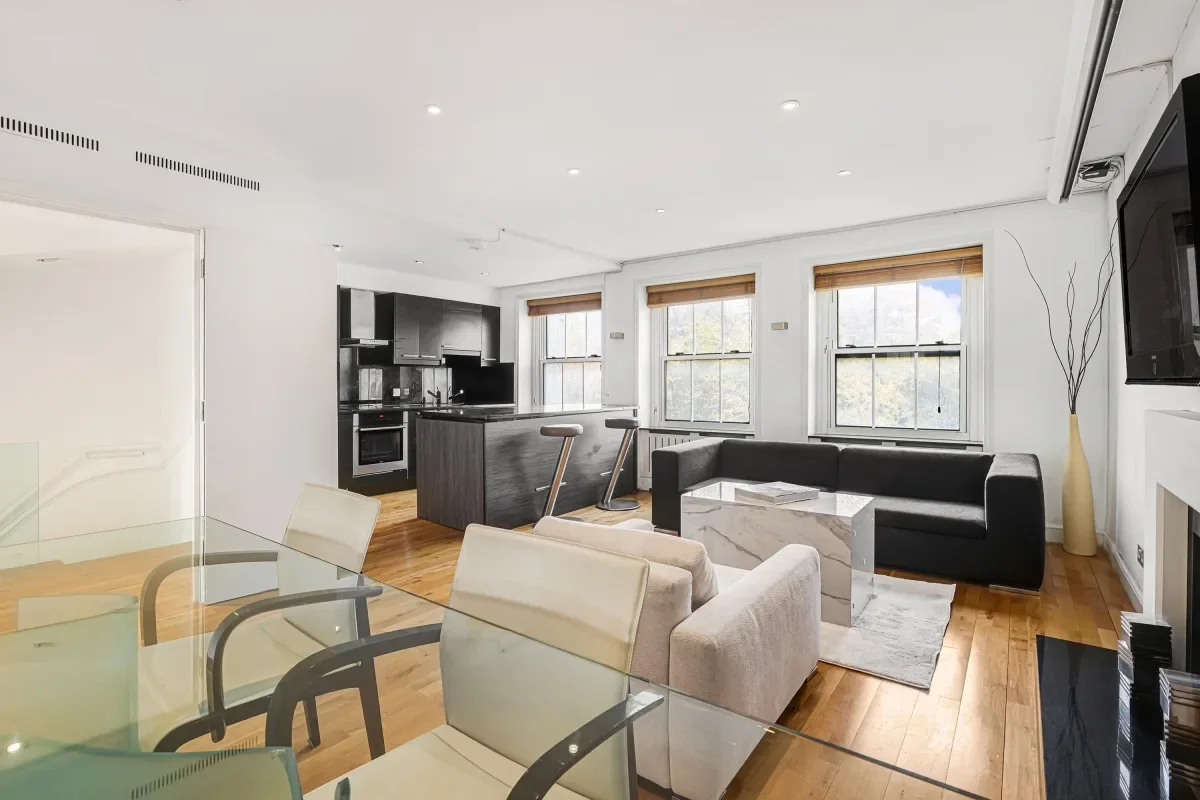 Flat Rutland Gate in City of Westminster