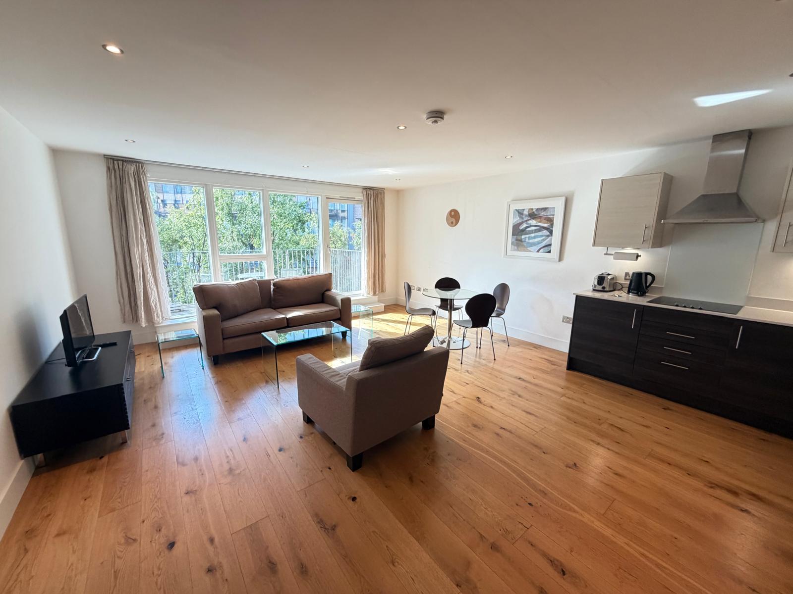 Flat Brandfield Street in City of Edinburgh