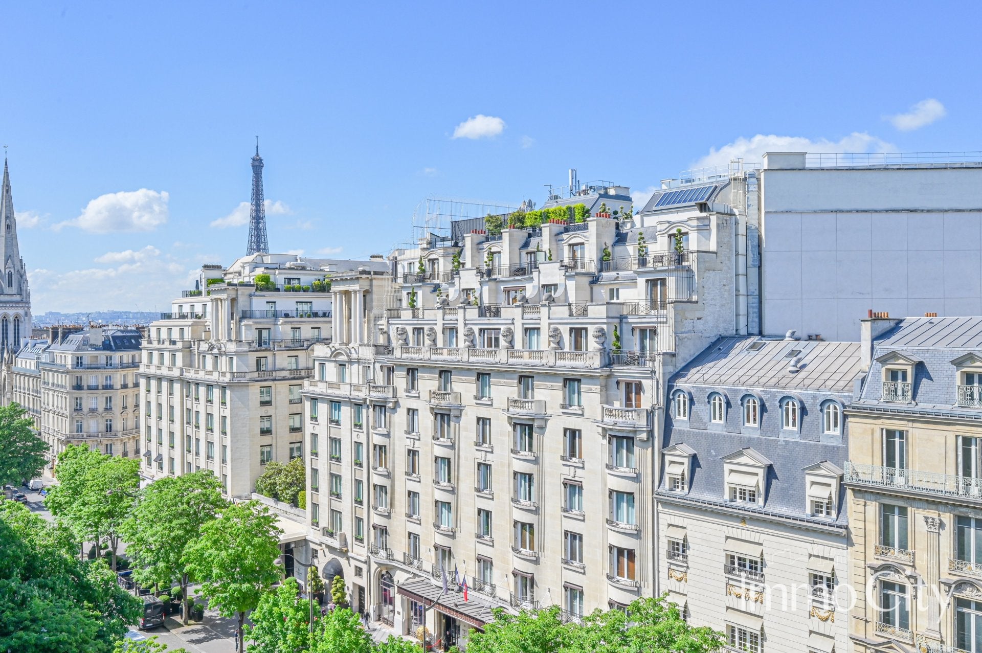 Appartement Avenue George V à Paris
